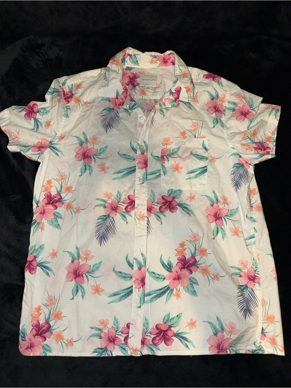 Men's White Tropical Floral Short-Sleeve Button-Up Shirt